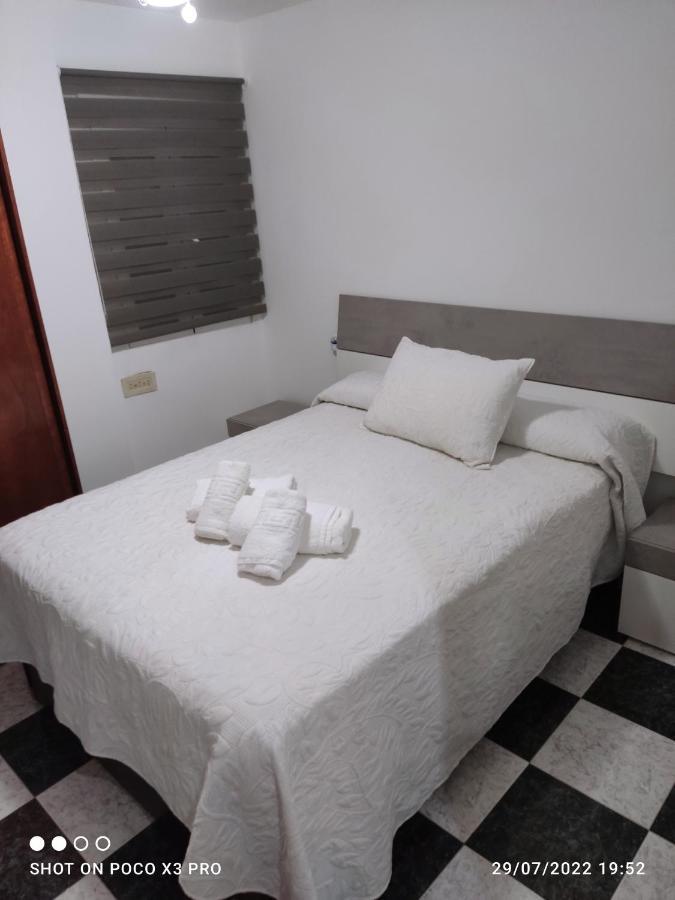 Vivienda Turistica Salazar Apartment Granada Exterior photo