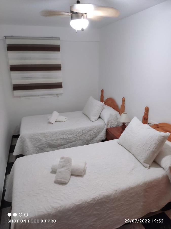 Vivienda Turistica Salazar Apartment Granada Exterior photo
